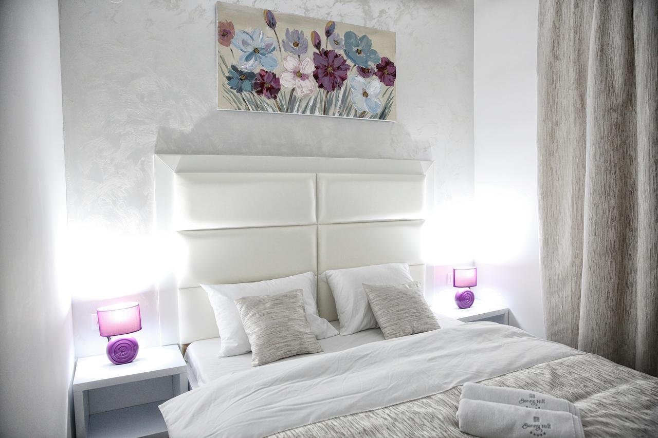 Sunny Hill Garden Bed & Breakfast Stara Pazova Bagian luar foto
