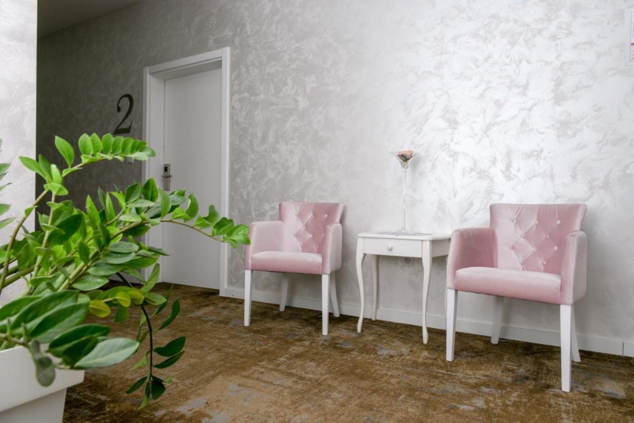 Sunny Hill Garden Bed & Breakfast Stara Pazova Bagian luar foto