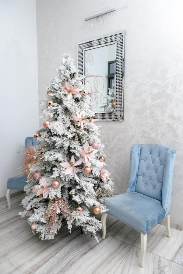 Sunny Hill Garden Bed & Breakfast Stara Pazova Bagian luar foto